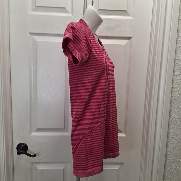 Lululemon Blouse - Picture 3 of 7